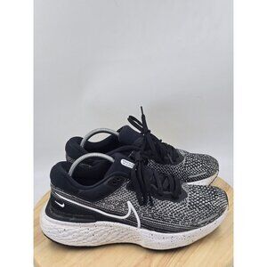 Nike ZoomX Invincible Run womens Flyknit  Athletic Shoes White Black size 11